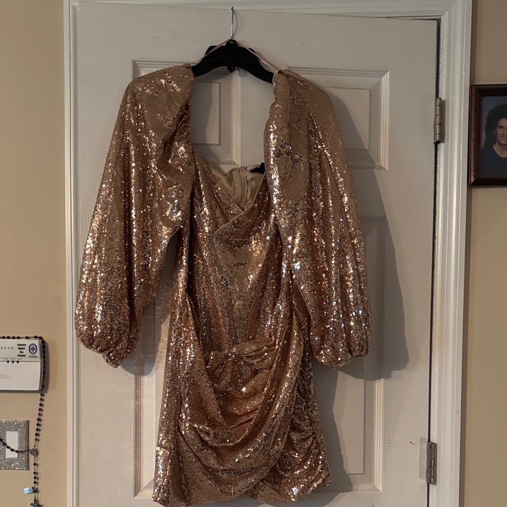 Elegant Gold Sequin Mini Dress